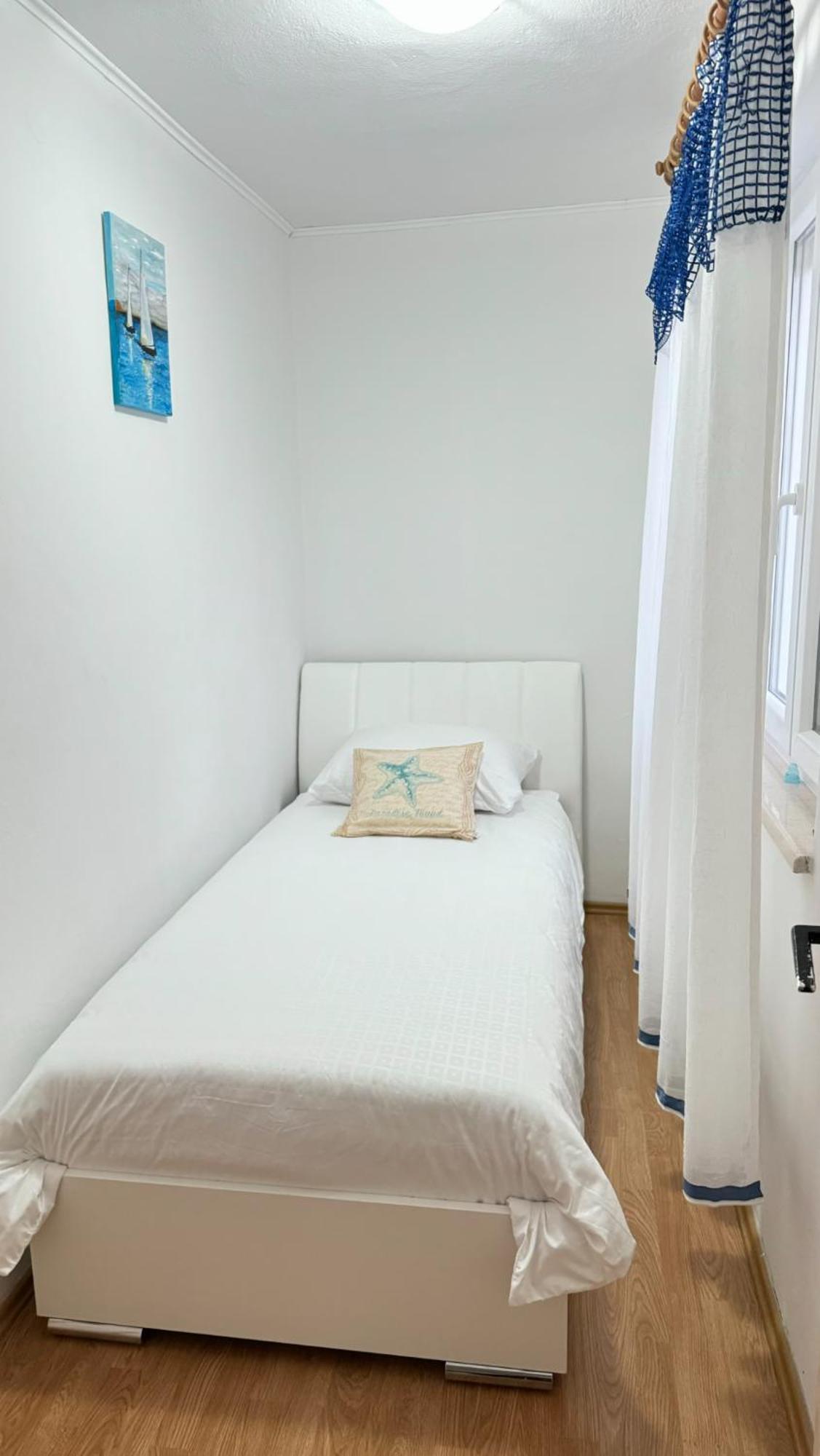 Apartman Perina Trogir Exterior foto
